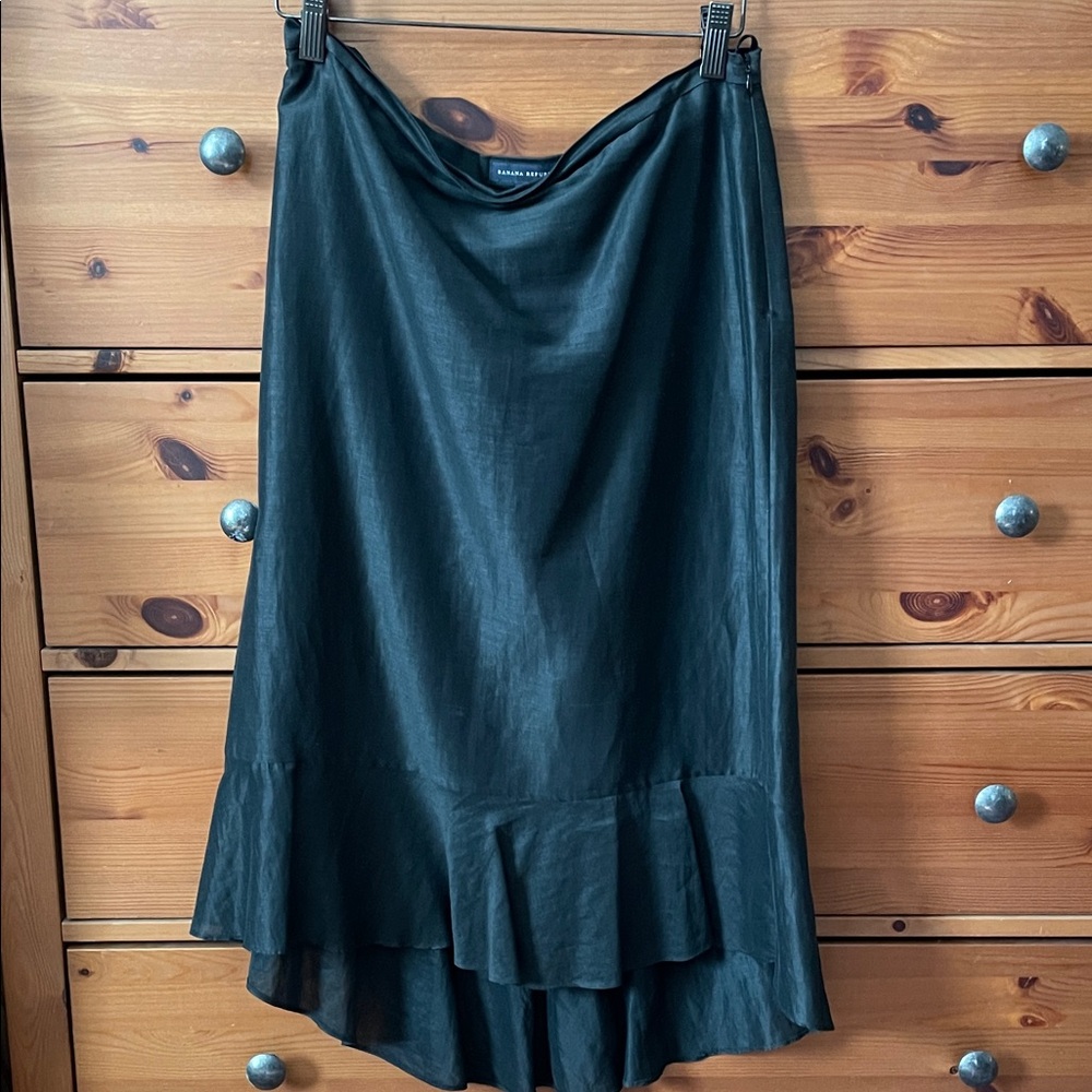 BANANA REPUBLIC Black High-Low Skirt